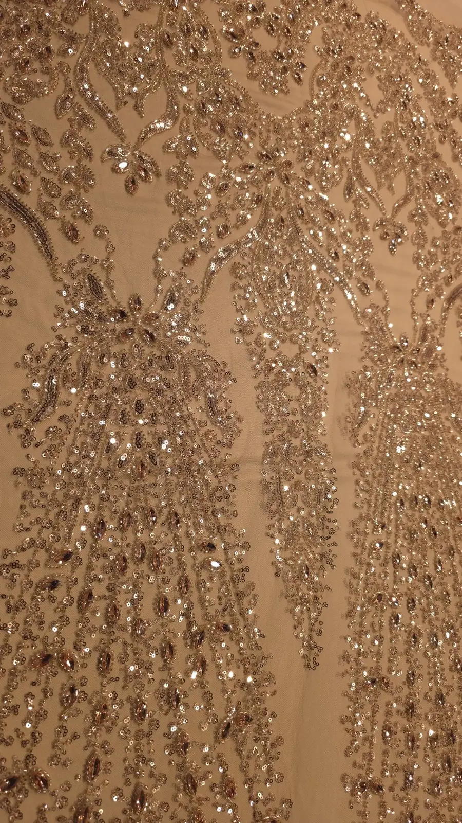 Tul couture champagne cu paiete aurii și pietre fațetate